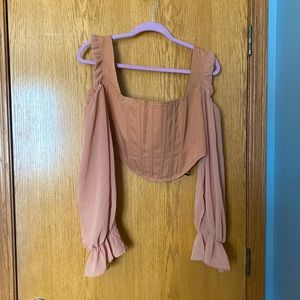 Cold shoulder cropped top